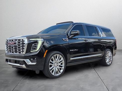 New 2026 GMC Yukon XL Denali w/ Denali Reserve Package AWD/4WD image 2