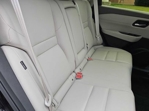 Used 2023 Nissan Rogue SL FWD image 22