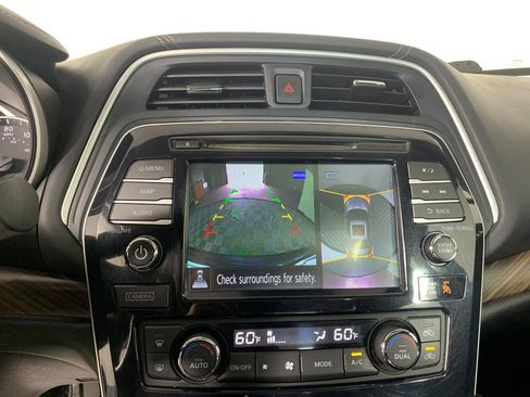 Used 2017 Nissan Maxima Platinum image 26