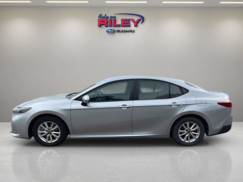 Used 2025 Toyota Camry LE FWD image 2