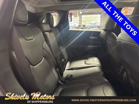 Certified 2021 Jeep Cherokee Limited w/ Elite Package image 40