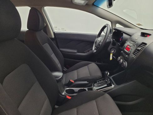 Used 2017 Kia Forte LX FWD image 21