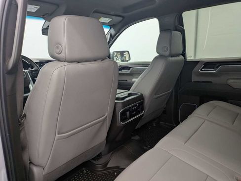 Used 2025 GMC Sierra 1500 SLT w/ SLT Convenience Package AWD/4WD image 21