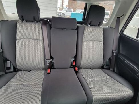 Used 2018 Toyota 4Runner SR5 AWD/4WD image 43