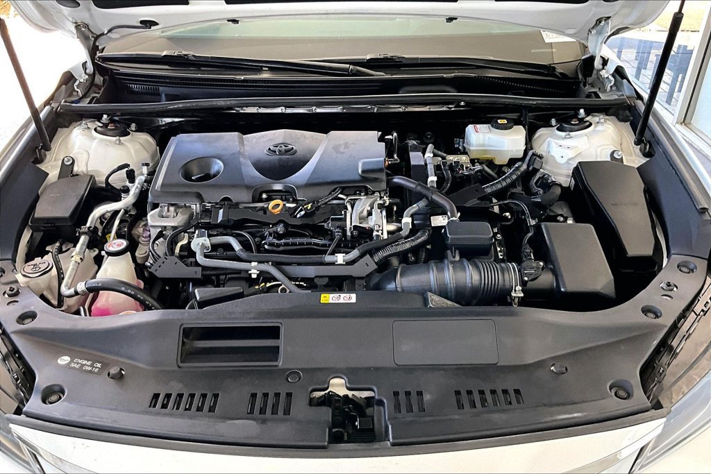 Used 2021 Toyota Avalon Limited w/ Advanced Safety Package FWD image 30