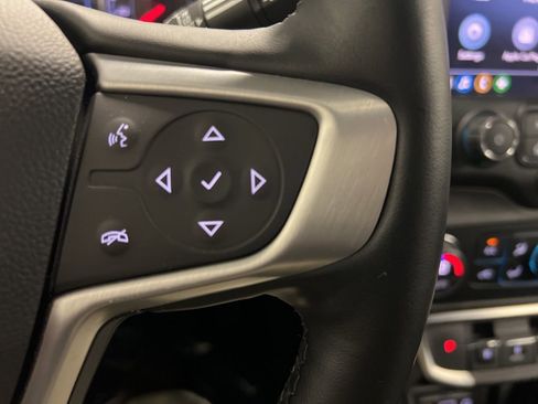 Certified 2024 GMC Terrain SLT image 16