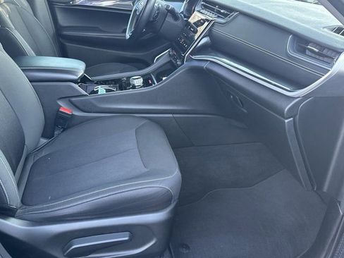 Certified 2021 Jeep Grand Cherokee L Laredo w/ Luxury Tech Group I image 16