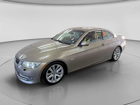 Used 2011 BMW 328i Convertible RWD image 1