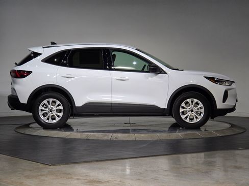 New 2026 Ford Escape Active image 11