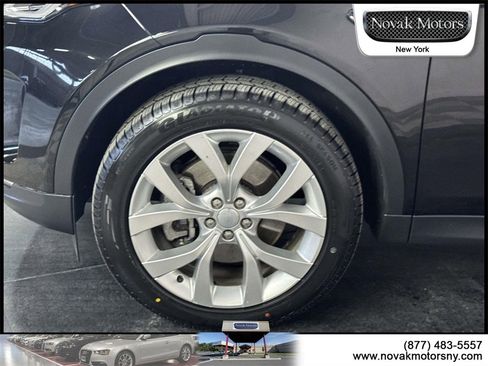 Used 2023 Land Rover Discovery Sport SE image 8