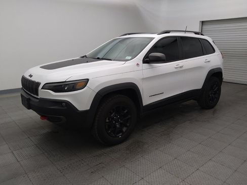 Used 2021 Jeep Cherokee Trailhawk w/ Sun, Sound & Nav Group AWD/4WD image 2