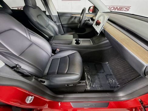 Used 2023 Tesla Model Y Long Range AWD/4WD image 30