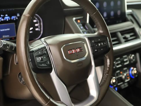 Used 2021 GMC Yukon SLT w/ SLT Luxury Plus Package AWD/4WD image 16