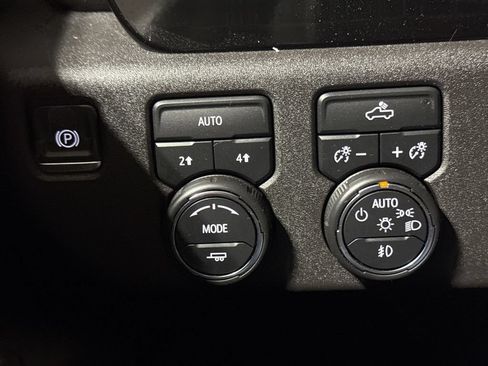 Used 2022 Chevrolet Silverado 1500 RST w/ Protection Package AWD/4WD image 19
