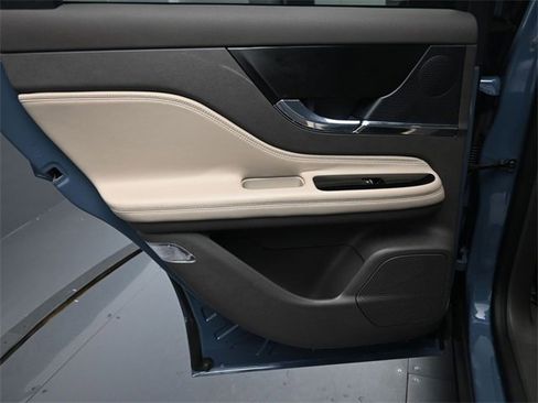 Used 2024 Lincoln Corsair FWD image 22