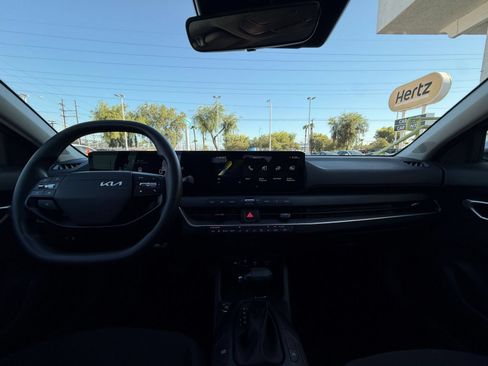 Used 2026 Kia K4 FWD image 32