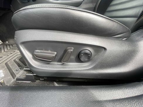 Used 2019 Toyota Avalon XSE w/ Carpet Mat Package image 14