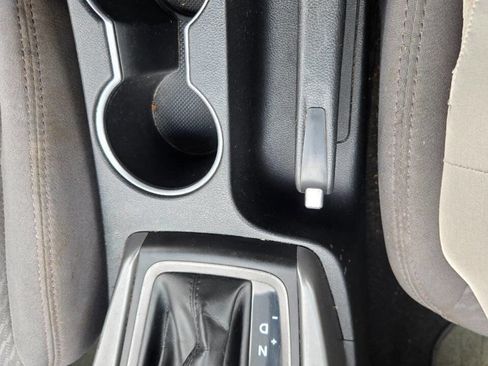 Used 2015 Hyundai Elantra SE FWD image 39