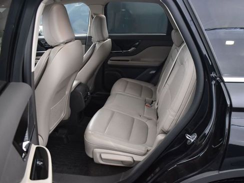 Used 2022 Lincoln Corsair Standard w/ Equipment Group 101A image 33