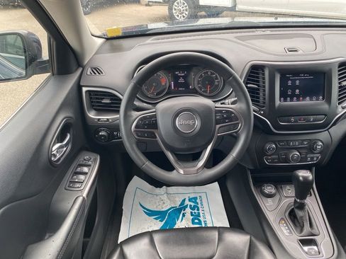 Used 2021 Jeep Cherokee Latitude Plus image 14