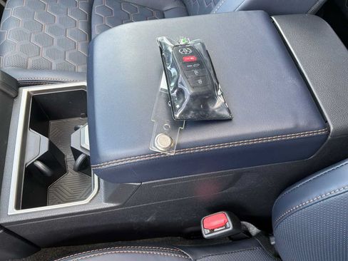 Used 2026 Toyota 4Runner Platinum AWD/4WD image 38