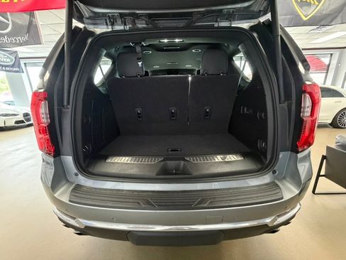 Used 2025 GMC Yukon Denali AWD/4WD image 17