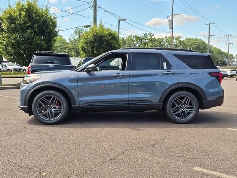 New 2026 Ford Explorer ST-Line w/ ST-Line Street Pack AWD/4WD image 7
