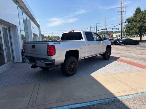 Used 2019 Chevrolet Silverado 2500 LT AWD/4WD image 11