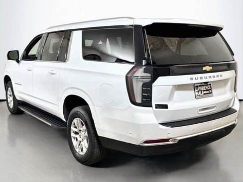 Certified 2026 Chevrolet Suburban LT w/ Comfort Package AWD/4WD image 6