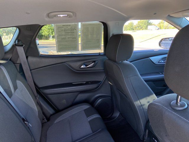 Used 2025 Chevrolet Blazer LT FWD image 21