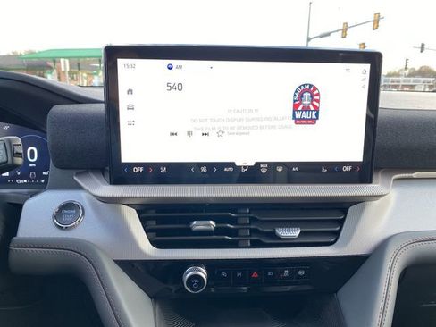 New 2026 Ford Explorer Active image 19