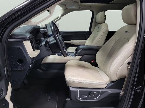 Used 2022 Ford Expedition Max Platinum AWD/4WD image 11