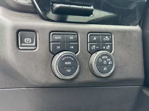 Used 2024 Chevrolet Silverado 2500 LTZ w/ LTZ Plus Package AWD/4WD image 19