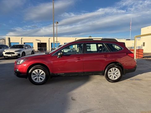 Used 2018 Subaru Outback 2.5i image 5