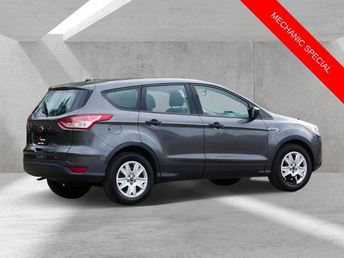 Used 2015 Ford Escape S FWD image 3