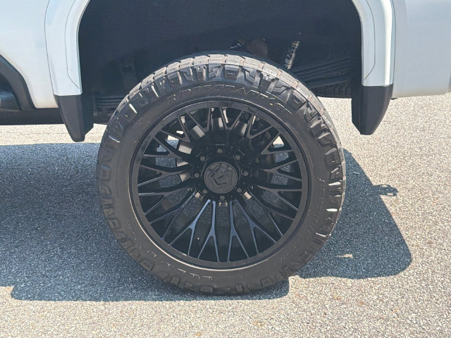 Used 2025 GMC Sierra 2500 AT4 w/ AT4 Premium Plus Package AWD/4WD image 21