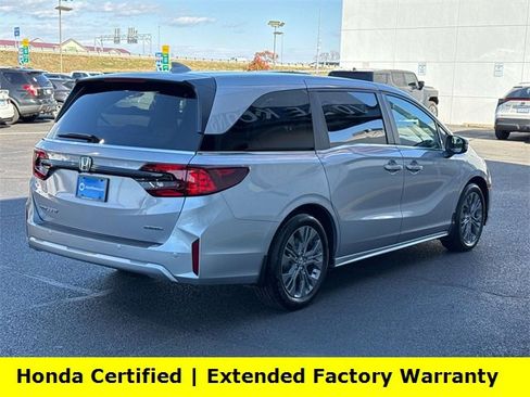 Certified 2025 Honda Odyssey Touring image 2
