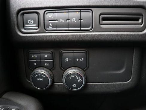 Used 2024 Chevrolet Tahoe LT image 17