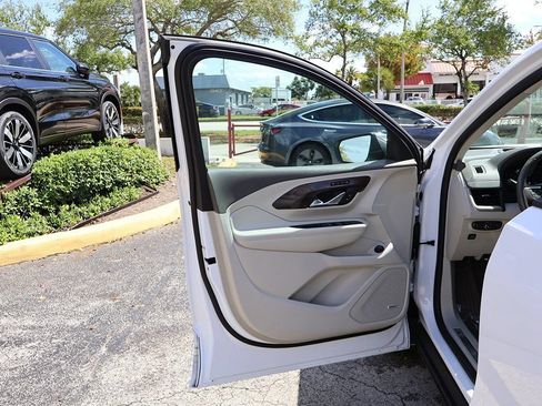 Used 2020 GMC Terrain Denali w/ Denali Premium Package FWD image 23