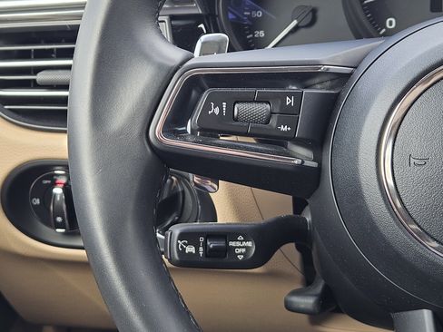 Certified 2026 Porsche Macan image 26