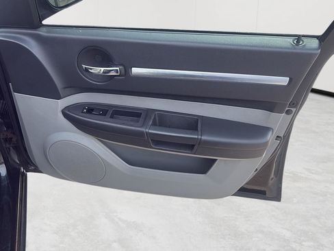 Used 2010 Dodge Charger SXT RWD image 22