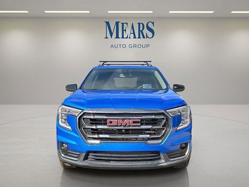 Used 2024 GMC Terrain AT4 w/ Tech Package image 8