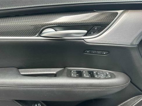 Certified 2023 Cadillac XT5 Sportv w/ Technology Package image 11