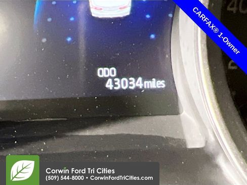 Used 2024 Toyota Camry XSE w/ Navigation Package image 2