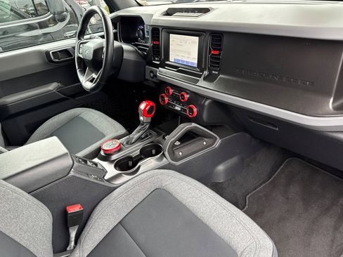 Used 2021 Ford Bronco Big Bend image 16