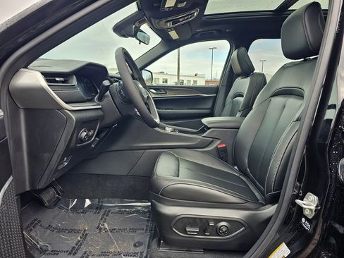 New 2026 Jeep Grand Cherokee L Limited AWD/4WD image 12