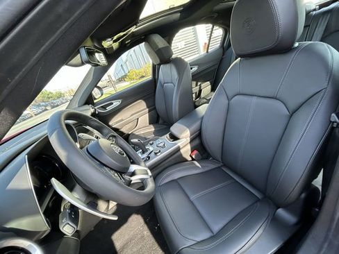 New 2025 Alfa Romeo Giulia AWD w/ Driving Assist Package image 11