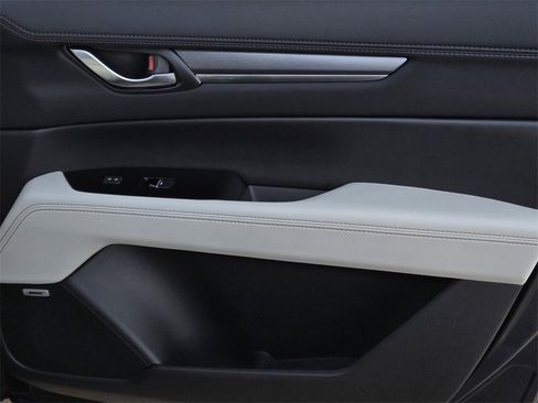 New 2025 MAZDA CX-5 AWD 2.5 S w/ Premium Plus Pkg image 6