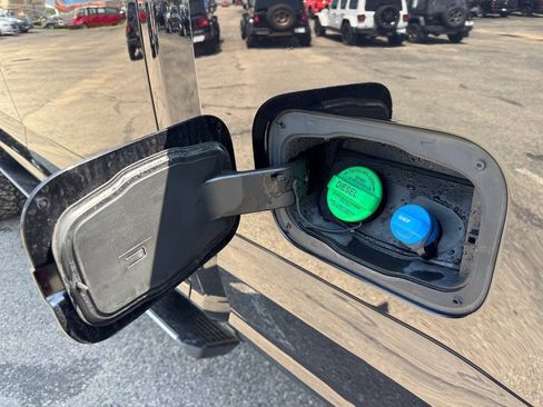Used 2022 Ford F350 Platinum AWD/4WD image 47