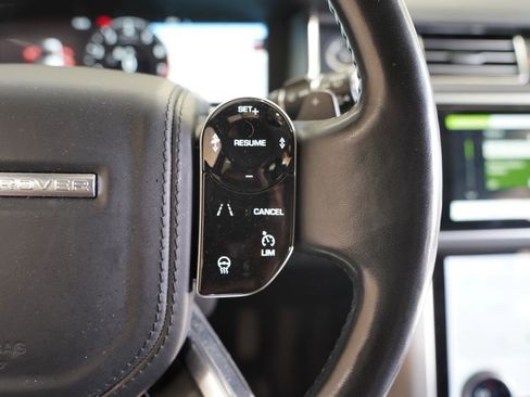 Used 2018 Land Rover Range Rover HSE AWD/4WD image 17